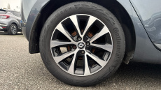 Renault Clio 1.0 TCe 90 Iconic 5dr Petrol Hatchback